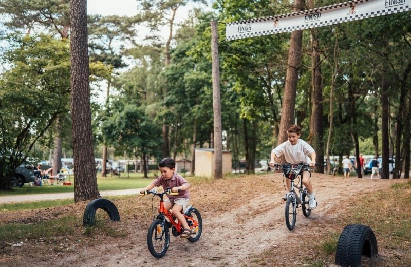 Fahrrad-Crossbahn für Kinder